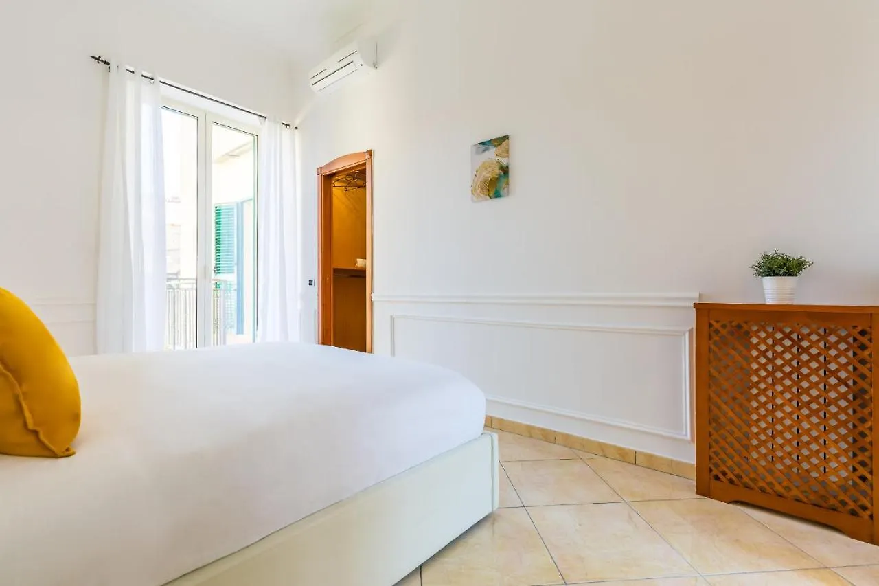 Ventaglieri Family Apartment By Wonderful Italy Neapel